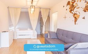Studio spacieux à 15 min à pied de la Gare